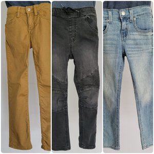 Three Size 7 Jeans set: Old Navy, Art Class & Denizen Levis